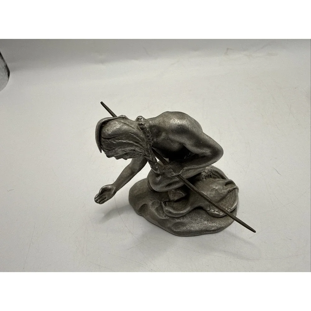 Vintage Hudson Pewter Native American Hunter Figurine 1970 No. 905 P‎ W Baston